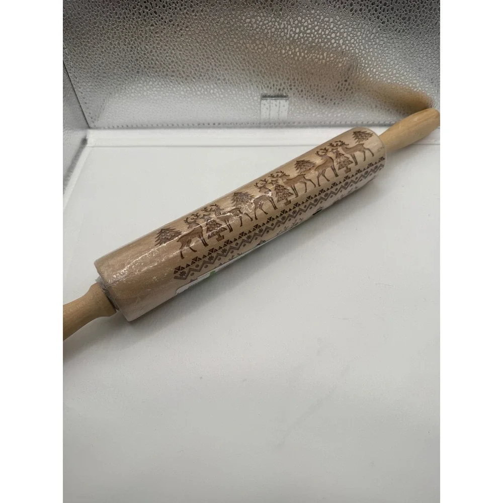 Embossed Rolling Pin Holiday Christmas Reindeer Wood‎ Dough Roller Engraved